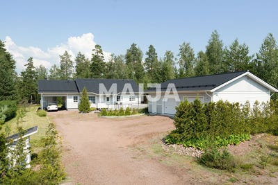 /international/fi/lehtopollontie-4-a-pyhtaa-kymenlaakso-310100958057/?lang=en