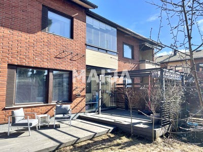 /international/fi/liljatie-9-vantaa-uusimaa-310105828427/