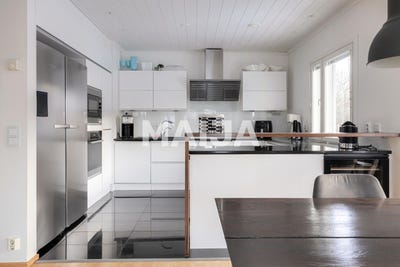 /international/fi/juvanpuisto-6-espoo-uusimaa-310102567546/
