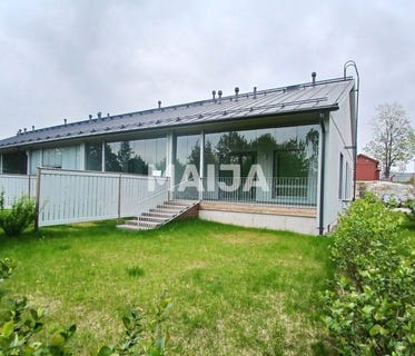 /international/fi/kuriiritie-26-vantaa-uusimaa-310106854917/