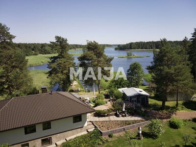 /international/fi/vilkkilantie-181-virolahti-kymenlaakso-310107578500/