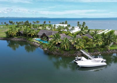 /international/fj/naisoso-island-western-division-310101173074/?lang=en