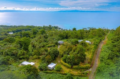 /international/fj/vakanananu-retreat-north-coastal-road-taveuni-island-taveuni-island-310100991384/?lang=en