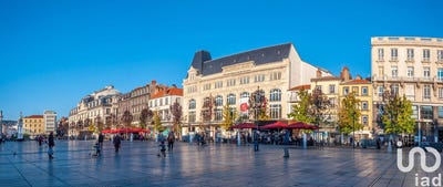 /international/fr/clermont-ferrand-auvergne-310101558287/