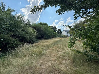 /international/fr/bruyeres-le-chatel-ile-de-france-310100859572/