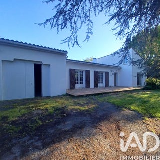 /international/fr/mirambeau-charente-310107411180/