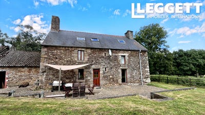 /international/fr/dol-de-bretagne-brittany-310108670977/