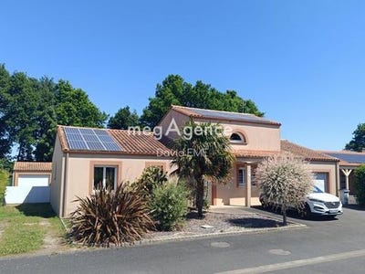 /international/fr/venansault-pays-de-la-loire-310099686251/
