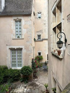 /international/fr/beaune-rhone-310108643070/?lang=th