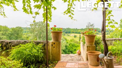 /international/fr/saint-emilion-aquitaine-310098863999/
