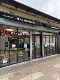 /international/fr/combs-la-ville-ile-de-france-310099946625/