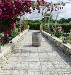 /international/fr/braye-sous-faye-centre-val-de-loire-310110377656/