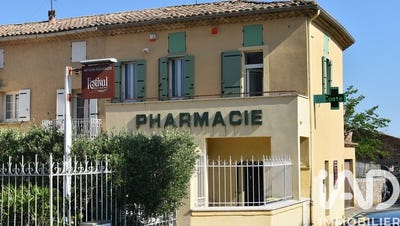 /international/fr/saint-victor-la-coste-languedoc-roussillon-310102842354/
