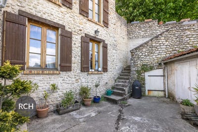 /international/fr/septeuil-ile-de-france-310099615854/