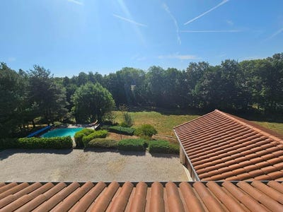 /international/fr/monistrol-sur-loire-auvergne-310119672396/