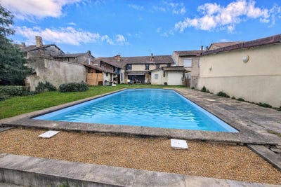 /international/fr/villeneuve-de-marsan-aquitaine-310106912413/