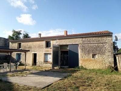 /international/fr/jazennes-charente-310101379207/