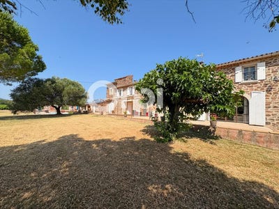 /international/fr/gonfaron-provence-alpes-cote-d-azur-310099613151/
