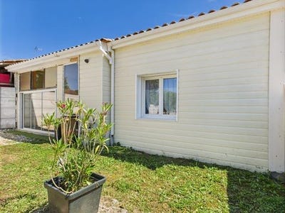 /international/fr/montlieu-la-garde-charente-310100579603/