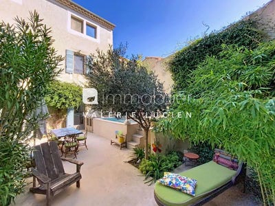 /international/fr/saint-remy-de-provence-provence-alpes-cote-d-azur-310104325478/