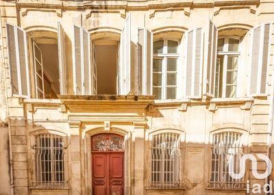 /international/fr/tarascon-provence-alpes-cote-d-azur-310108600968/
