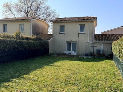 /international/fr/saint-savin-charente-310107191604/