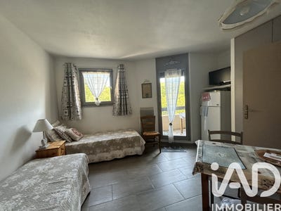 /international/fr/greoux-les-bains-provence-alpes-cote-d-azur-310105771386/