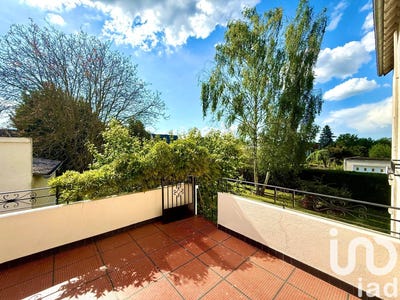 /international/fr/chartres-de-bretagne-brittany-310103094816/