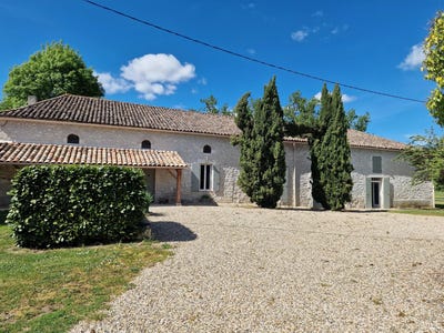 /international/fr/lauzun-aquitaine-310103808276/
