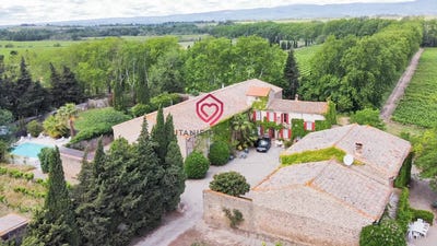 /international/fr/carcassonne-languedoc-roussillon-310104836747/