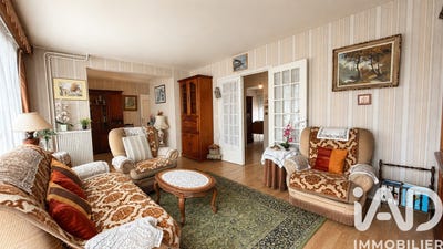 /international/fr/tours-centre-val-de-loire-310108261479/