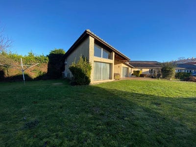 /international/fr/saintes-charente-310109100771/