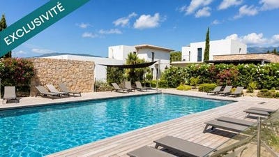 /international/fr/lecci-corsica-310109049658/?lang=th