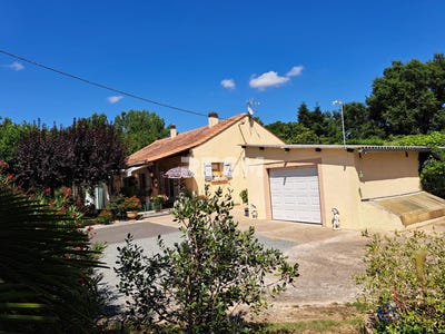 /international/fr/saint-pierre-d-eyraud-aquitaine-120096314534/