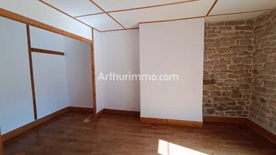 /international/fr/lons-le-saunier-franche-comte-310108952633/