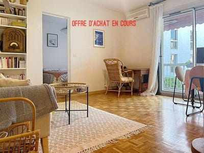 /international/fr/avignon-provence-alpes-cote-d-azur-310109110906/