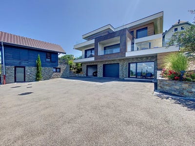 /international/fr/neuvecelle-rhone-310106381255/