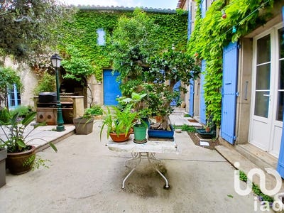 /international/fr/azille-languedoc-roussillon-310099283549/?lang=de