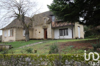 /international/fr/couze-et-saint-front-aquitaine-310097033491/