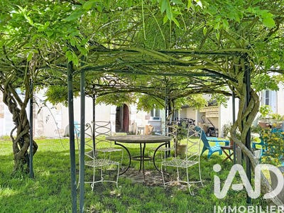 /international/fr/epernon-centre-val-de-loire-310108284847/