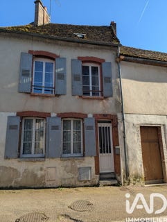 /international/fr/brienon-sur-armancon-burgundy-310107738401/