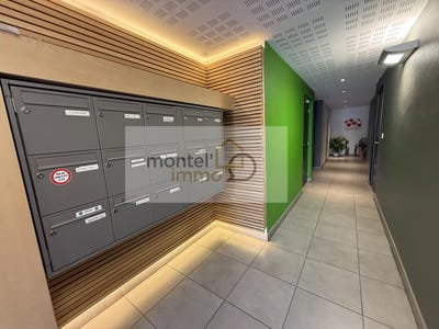 /international/fr/montelimar-rhone-310119789318/