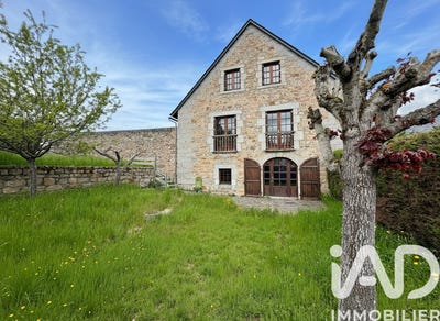 /international/fr/saint-chely-d-apcher-languedoc-roussillon-310107973349/