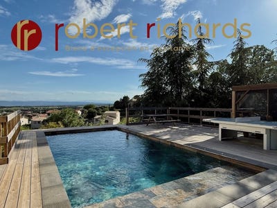 /international/fr/caunes-minervois-languedoc-roussillon-310108430260/