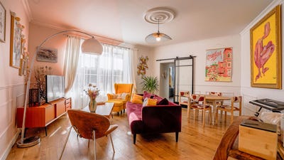 /international/fr/montcuq-en-quercy-blanc-midi-pyrenees-310098724815/