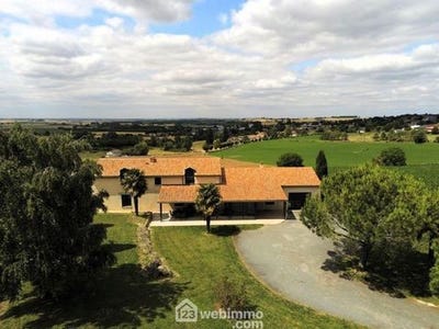 /international/fr/mirebeau-charente-120093628497/