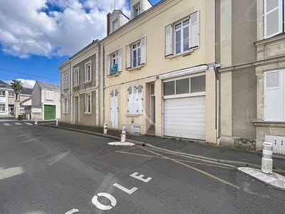 /international/fr/angers-pays-de-la-loire-310108509360/
