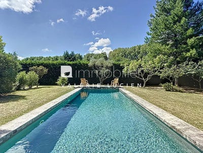 /international/fr/saint-remy-de-provence-provence-alpes-cote-d-azur-310101207342/