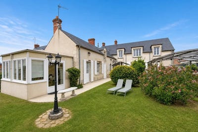 /international/fr/checy-centre-val-de-loire-310108928644/
