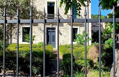 /international/fr/lamalou-les-bains-languedoc-roussillon-310107774068/